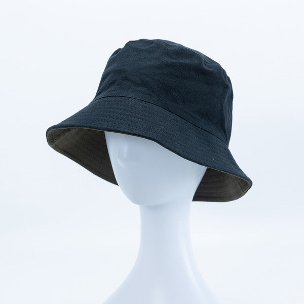 SOLID REVERSIBLE BUCKET HAT